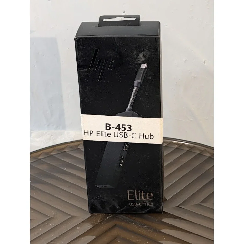 HP Elite USB-C Hub 4K‎ HDMI 2x USB-A Power Pass-Through L39572-001 Black New
